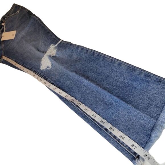 Good American Good Classic Distressed High Rise Jeans NWT 2/26 - Picture 7 of 8